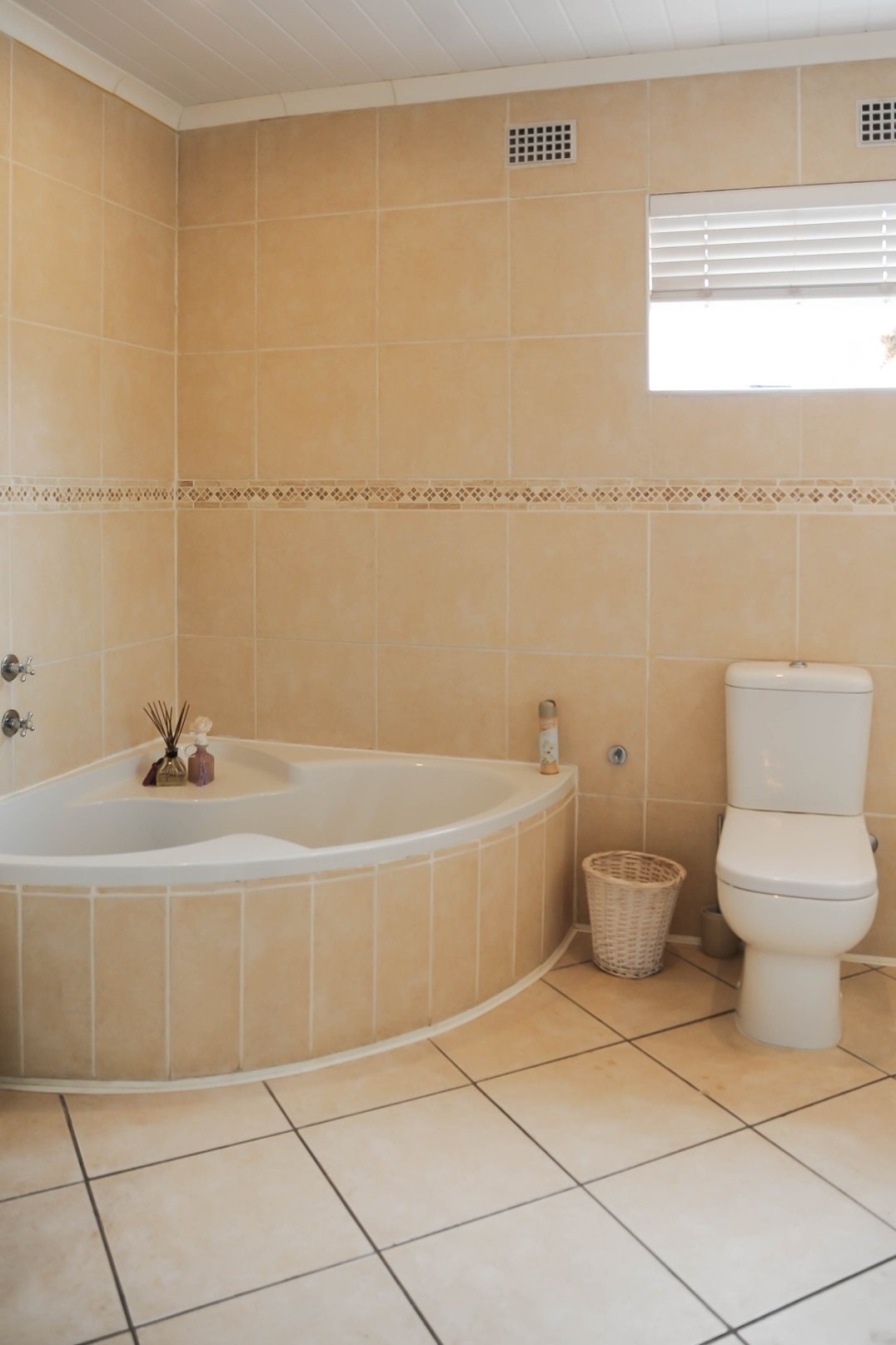 5 Bedroom Property for Sale in Myburgh Park Western Cape